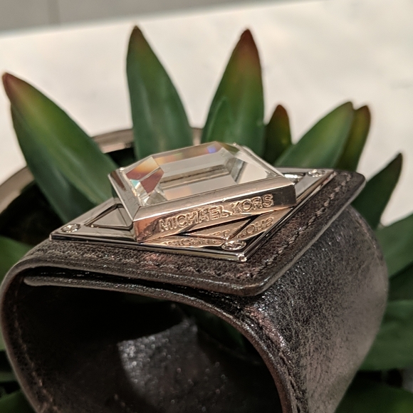 Michael Kors Cuff Bracelet with Mirrored Clasp - Picture 2 of 3